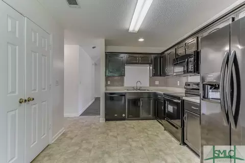 120 E Deer Ct, Midway, GA 31320 photo 7