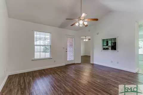 120 E Deer Ct, Midway, GA 31320 photo 3