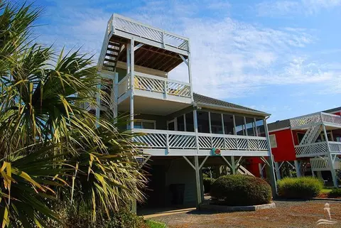 1611 E Main St, Sunset Beach, NC 28468 photo 3