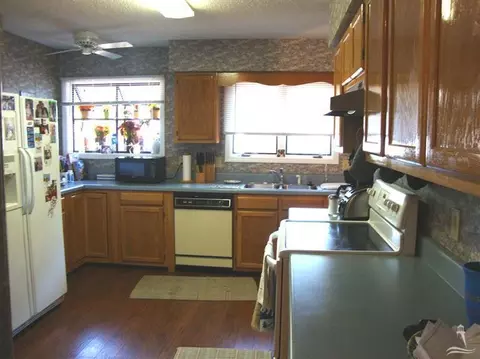 694 E Fairway Dr E, Sunset Beach, NC 28468 photo 4