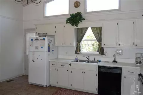 501 E Main St, Sunset Beach, NC 28468 photo 9