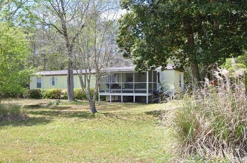 836 Cockleshell Dr SW, Supply, NC 28462 photo 1