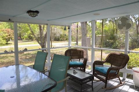 836 Cockleshell Dr SW, Supply, NC 28462 photo 6