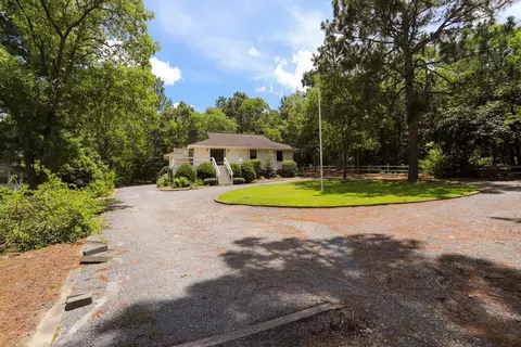 127 Sunset Way, West End, NC 27376 photo 2