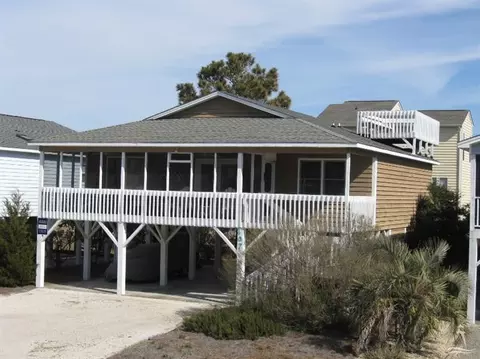 407 5th St, Sunset Beach, NC 28468 photo 4