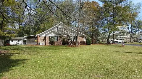 303 E 3rd Ave, Chadbourn, NC 28431 photo 3