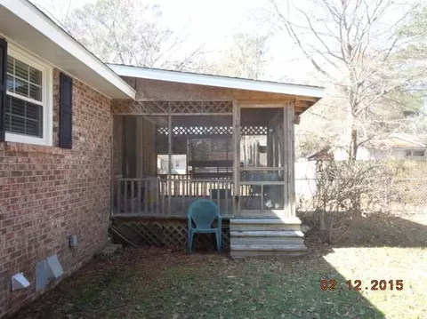 303 E 3rd Ave, Chadbourn, NC 28431 photo 4