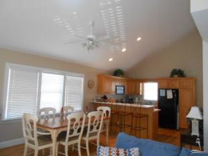 415 3rd St, Sunset Beach, NC 28468 photo 12