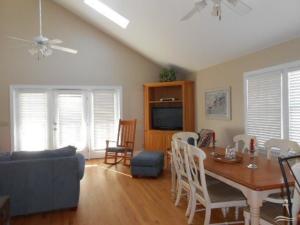 415 3rd St, Sunset Beach, NC 28468 photo 10