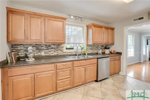 15 E 61st St, Savannah, GA 31405 photo 5