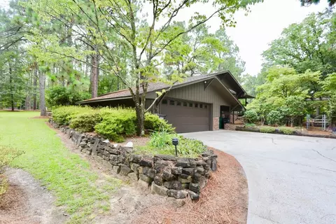 212 Mcdairmid Rd, Pinehurst, NC 28374 photo 2