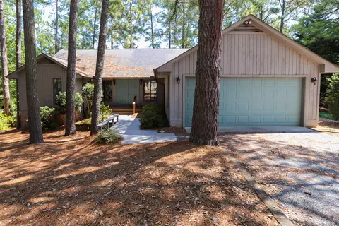200 Ridgewood Rd, Pinehurst, NC 28374 photo 1