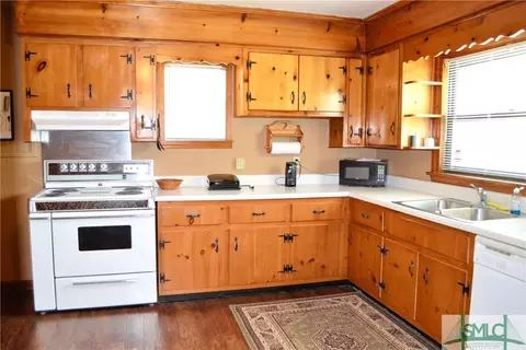 606 N Ash St, Springfield, GA 31329 photo 8