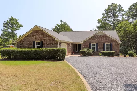 106 Firetree Ln, West End, NC 27376 photo 1