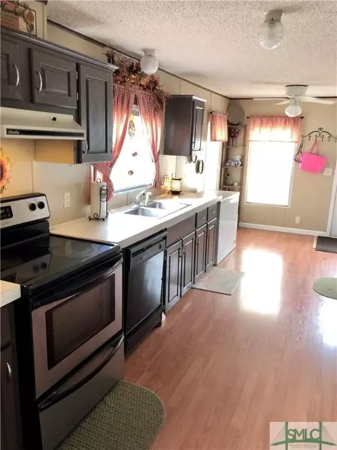 320 Live Oak Loop, Ellabell, GA 31308 photo 3