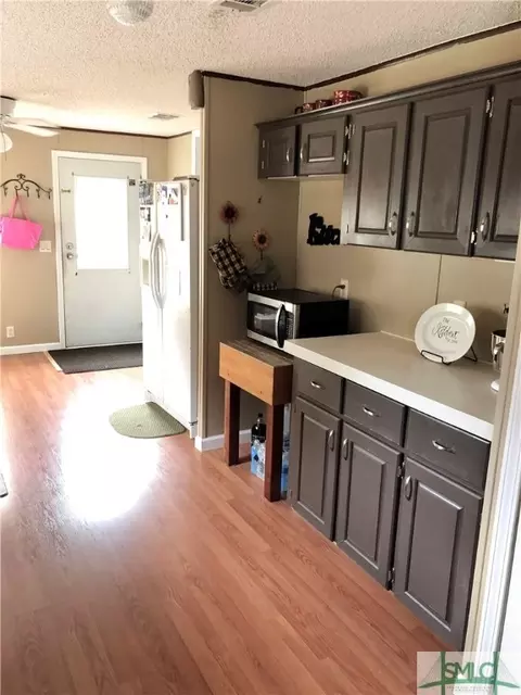 320 Live Oak Loop, Ellabell, GA 31308 photo 4