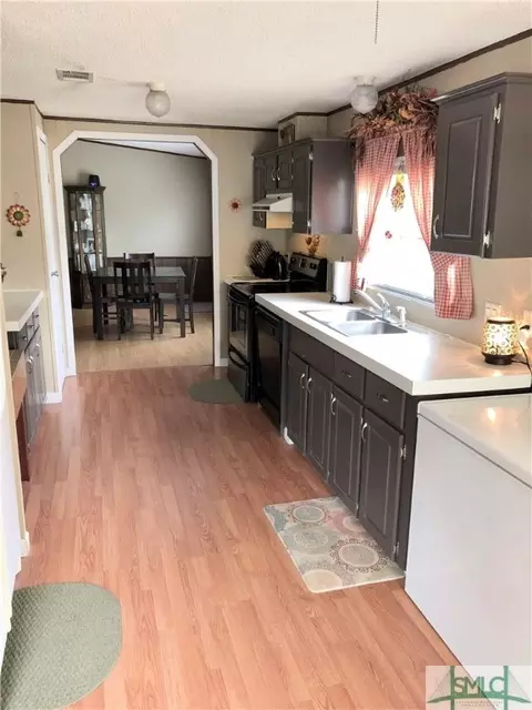 320 Live Oak Loop, Ellabell, GA 31308 photo 6