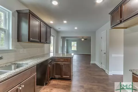 605 Bledsoe Dr, Guyton, GA 31312 photo 11
