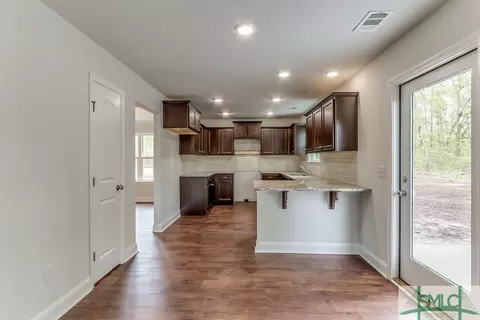 605 Bledsoe Dr, Guyton, GA 31312 photo 9