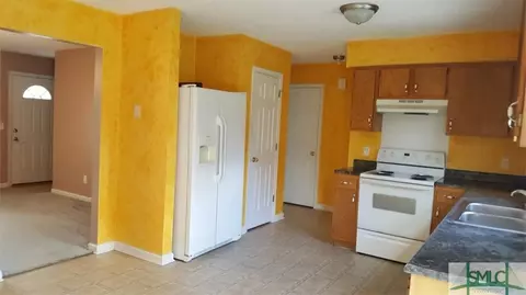 326 Barrister Cir, Guyton, GA 31312 photo 6