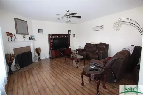 194 Lakepointe Dr, Pooler, GA 31322 photo 5