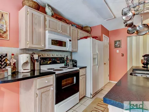 219 Longleaf Cir, Pooler, GA 31322 photo 4
