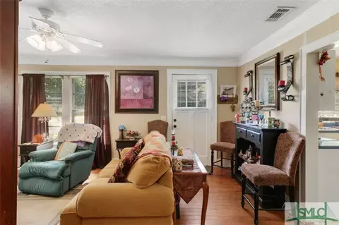 306 Crawford St, Springfield, GA 31329 photo 4