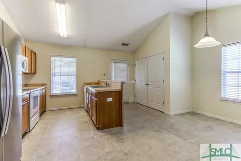 148 Knotty Pine Cir, Springfield, GA 31329 photo 8