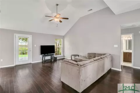 207 Standing Pine Cir, Pooler, GA 31322 photo 5