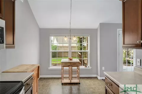 207 Standing Pine Cir, Pooler, GA 31322 photo 9