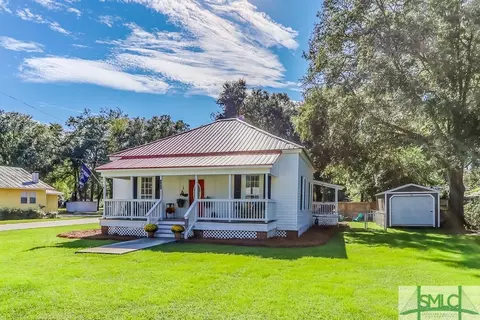 902 N Maple St, Springfield, GA 31329 photo 2