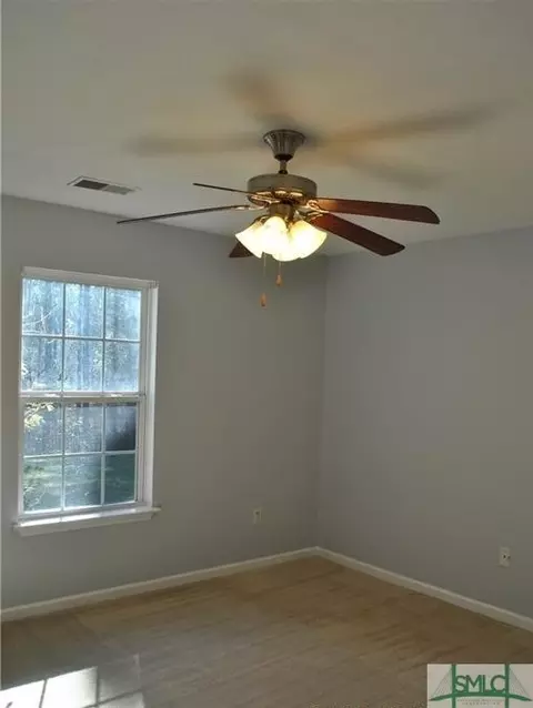 461 Shadowbrook Cir, Springfield, GA 31329 photo 9