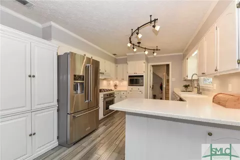 806 Robin Dr, Pooler, GA 31322 photo 10