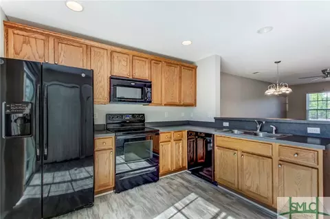 34 Sunbriar Ln, Savannah, GA 31407 photo 6