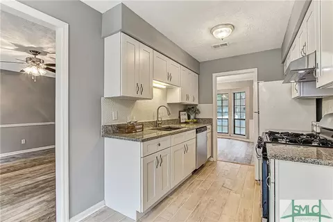 211 Whittington Dr, Savannah, GA 31419 photo 12