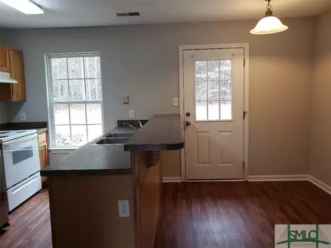 205 Willowbrook Ln, Springfield, GA 31329 photo 3
