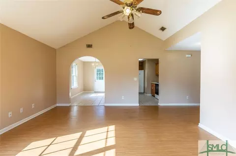 77 E Deer Ct, Midway, GA 31320 photo 2