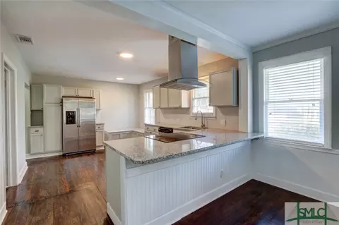 31 E 63rd St, Savannah, GA 31405 photo 3