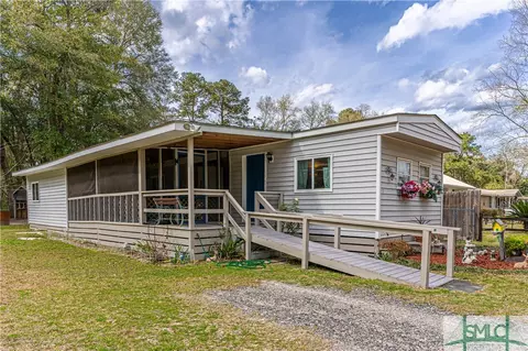 112 3rd St, Midway, GA 31320 photo 1