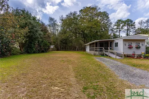 112 3rd St, Midway, GA 31320 photo 2