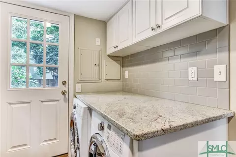 511 E Perry St, Savannah, GA 31401 photo 12