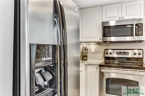 511 E Perry St, Savannah, GA 31401 photo 11