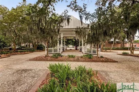 511 E Perry St, Savannah, GA 31401 photo 27