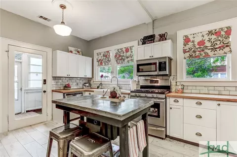 1201 E 51st St, Savannah, GA 31404 photo 9