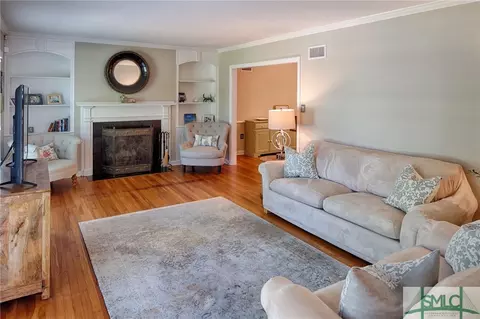 232 E 64th St, Savannah, GA 31405 photo 2