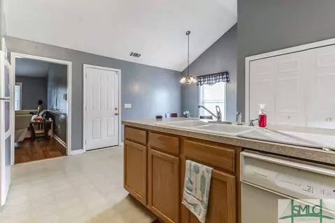 116 New Stillwell Rd, Springfield, GA 31329 photo 3