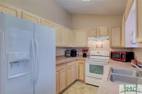 425 Shadowbrook Cir, Springfield, GA 31329 photo 9