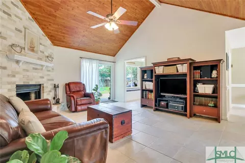 1 Bitterroot Ln, Savannah, GA 31419 photo 5