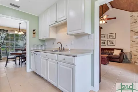 1 Bitterroot Ln, Savannah, GA 31419 photo 10