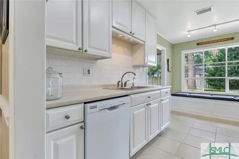 1 Bitterroot Ln, Savannah, GA 31419 photo 2